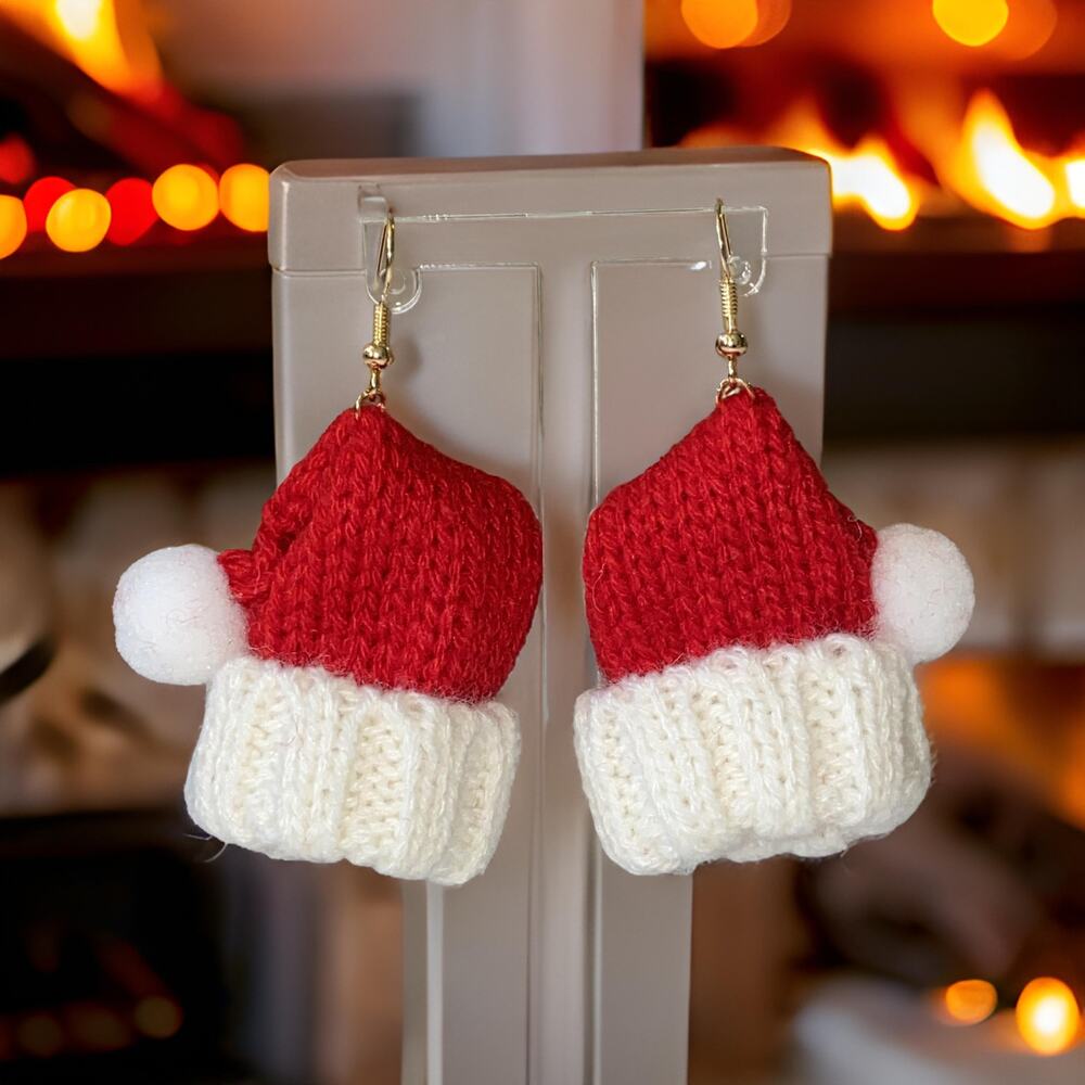 New Knit Crochet Santa Claus Winter Christmas Holiday Hat Earrings Dangle